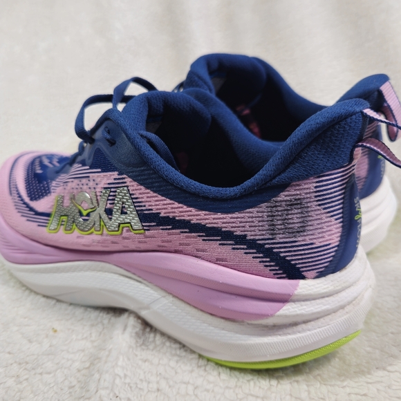 Hoka Skyflow Women's Size 10 Wide Max Cushioned Running Shoes *See Pics* - Picture 4 of 12